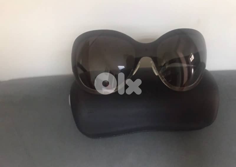 Authentic Chanel sunglasses 1