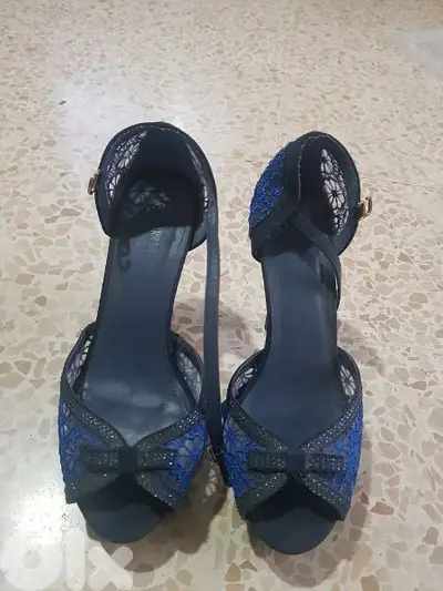 Navy blue shoes size 39