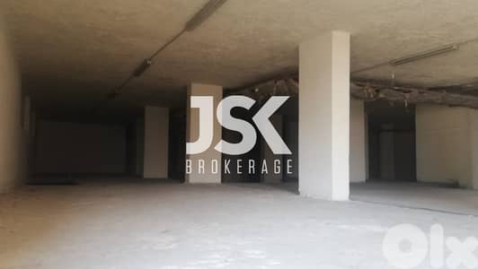 L13199-Spacious Warehouse for Sale In Naccache