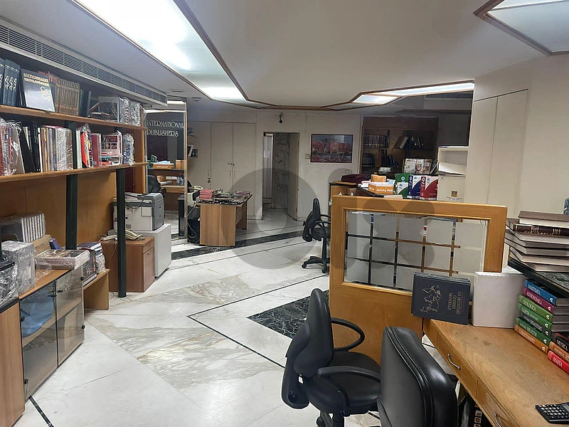 achrafieh, sassine office 400 sqm for rent prime location Ref#5687