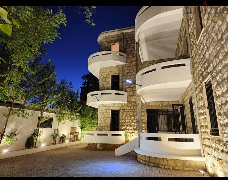 a prime location hotel in falougha newly renovated for sale 3