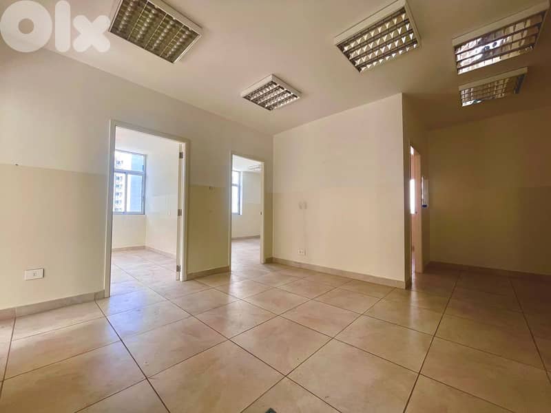 RAO26-4791  Office 140m for rent in Gemmayze , Beirut, $ 1,125 cash 0