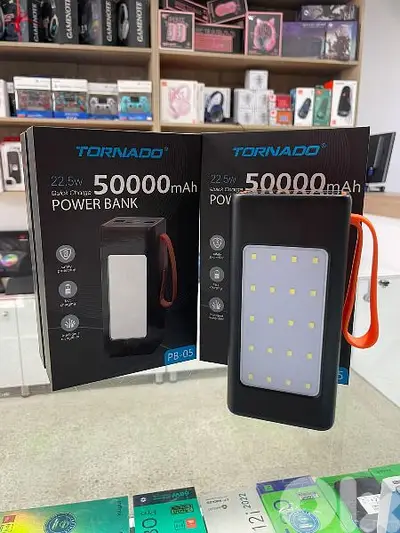 HOCO 50000 ,60000 mAh POWER BANK +LAMP