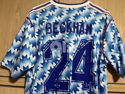 Manchester United Beckham 24 / 1994 limited edition umbro jersey