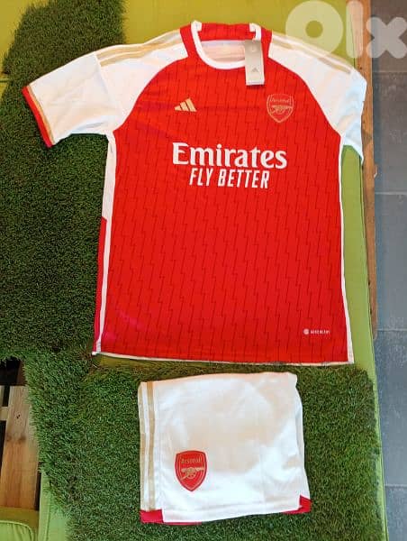Arsenal Football Home Shirt & Short(made in Thailand) 0