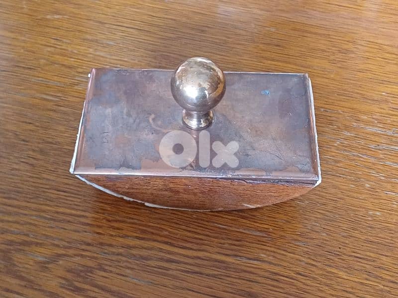 antique 0