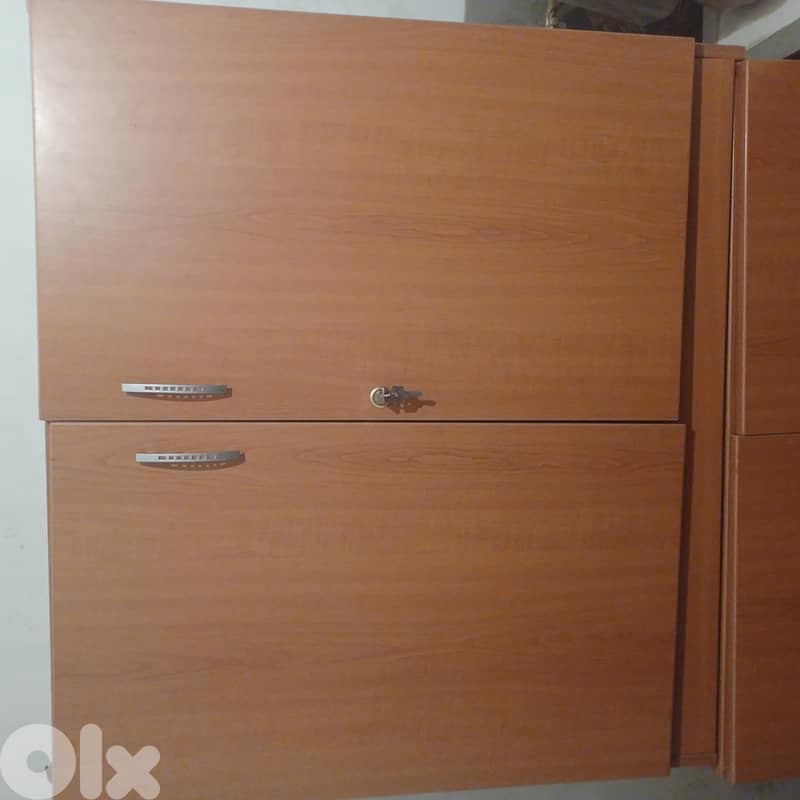 Cupboard with shelf 1